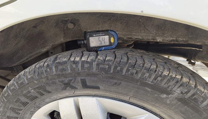 2013 Maruti Alto 800 LXI, Petrol, Manual, 27,491 km, tyre