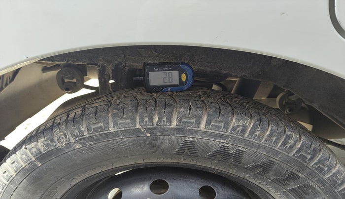 2013 Maruti Alto 800 LXI, Petrol, Manual, 27,491 km, tyre