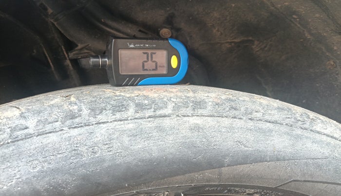 2021 Nissan MAGNITE XL, Petrol, Manual, 47,794 km, tyre