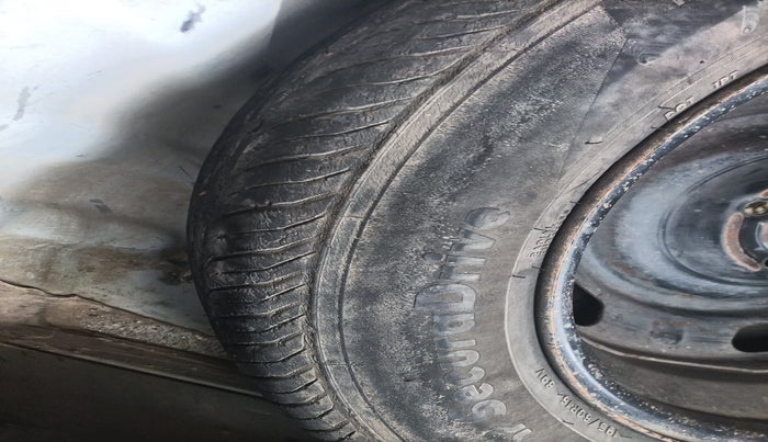 2021 Nissan MAGNITE XL, Petrol, Manual, 47,794 km, tyre