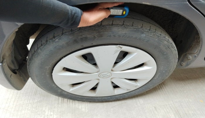 2016 Maruti Ertiga VXI CNG, Petrol, Manual, 1,57,471 km, tyre