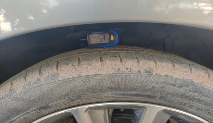 2018 Maruti Ciaz ALPHA  AT 1.5 SHVS PETROL, Petrol, Automatic, 62,049 km, tyre