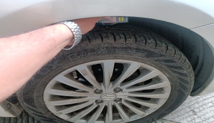 2015 Maruti Ciaz ZXI, Petrol, Manual, 44,755 km, tyre