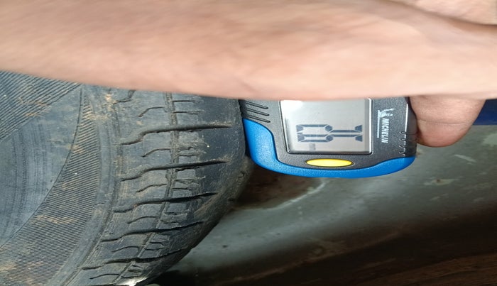 2015 Maruti Alto 800 LXI, Petrol, Manual, 52,783 km, tyre