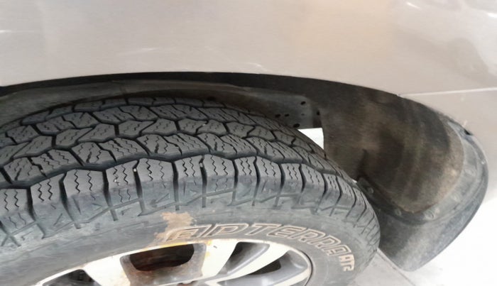 2019 Ford Endeavour TITANIUM PLUS 3.2 4X4 AT SUNROOF, Diesel, Automatic, 1,71,937 km, tyre