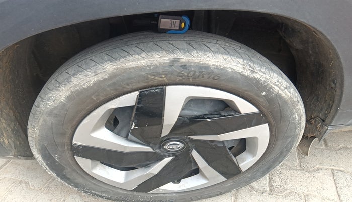 2023 Nissan MAGNITE XL, Petrol, Manual, 65,000 km, tyre