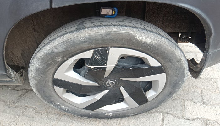 2023 Nissan MAGNITE XL, Petrol, Manual, 65,000 km, tyre