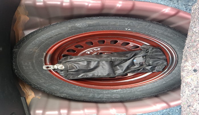 2023 Nissan MAGNITE XL, Petrol, Manual, 65,000 km, tyre