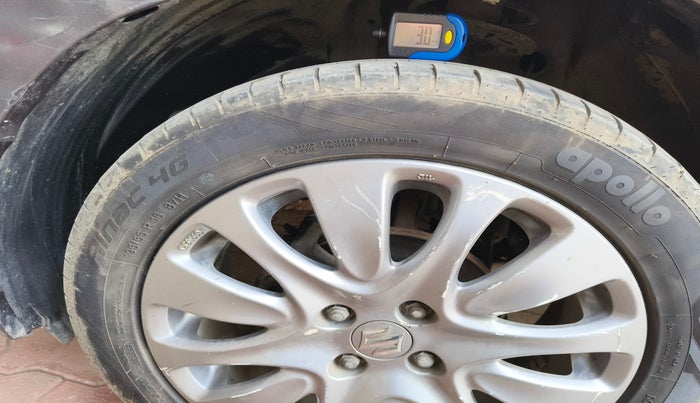 2017 Maruti Baleno ZETA PETROL 1.2, Petrol, Manual, 1,71,297 km, tyre