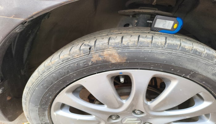 2017 Maruti Baleno ZETA PETROL 1.2, Petrol, Manual, 1,71,297 km, tyre