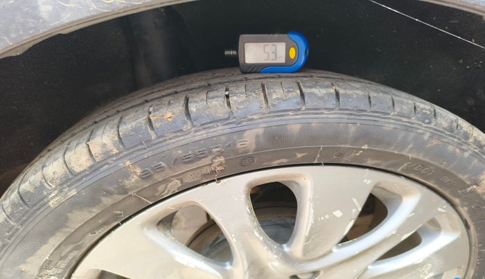 2017 Maruti Baleno ZETA PETROL 1.2, Petrol, Manual, 1,71,297 km, tyre