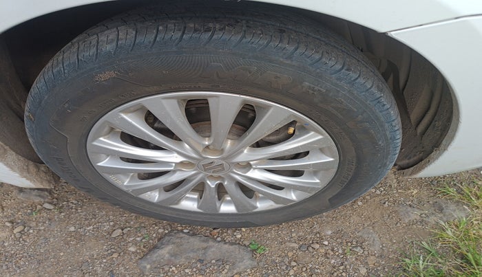 2017 Maruti Ciaz ZDI+ SHVS, Diesel, Manual, 67,245 km, tyre