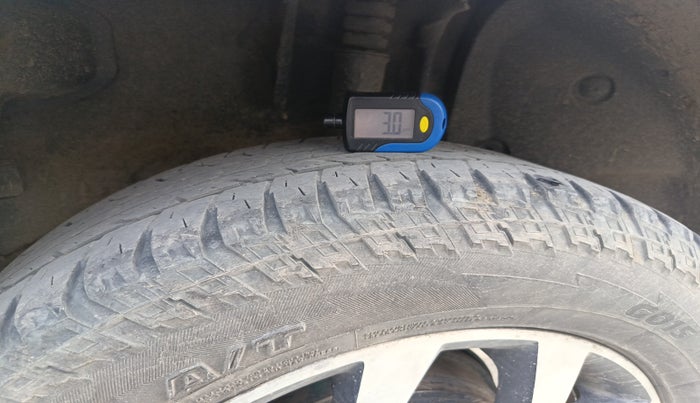 2015 Nissan Terrano XL D PLUS, Diesel, Manual, 2,51,460 km, tyre