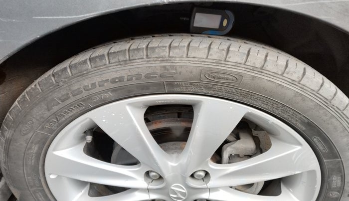 2013 Hyundai Verna FLUIDIC 1.6 VTVT SX, Petrol, Manual, 1,10,793 km, tyre