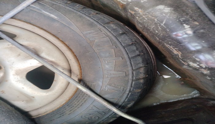 2011 Chevrolet Beat LT DIESEL, Diesel, Manual, 80,000 km, tyre