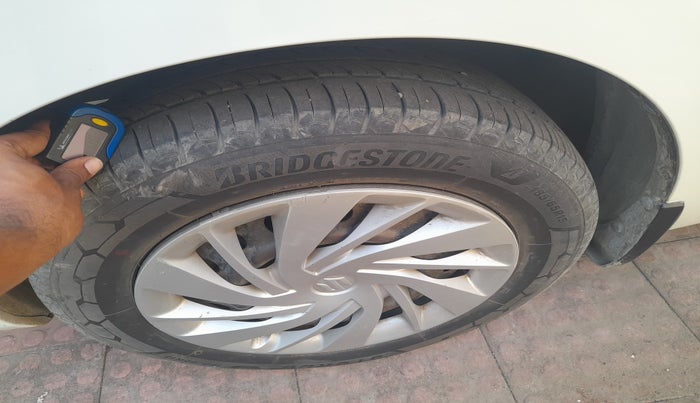 2020 Maruti Ertiga VXI CNG, Petrol, Manual, 1,05,693 km, tyre