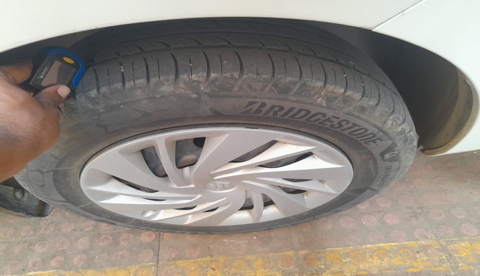 2020 Maruti Ertiga VXI CNG, Petrol, Manual, 1,05,693 km, tyre
