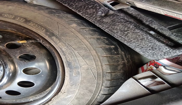 2011 Maruti Wagon R 1.0 VXI, Petrol, Manual, 1,12,046 km, tyre