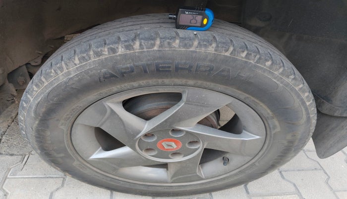 2015 Renault Duster RXL 85PS EXPLORE, Diesel, Manual, 35,668 km, tyre