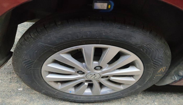 2019 Maruti Dzire VDI, Diesel, Manual, 1,33,744 km, tyre