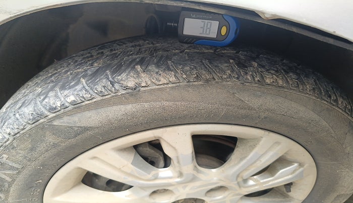 2017 Tata Tiago XZ PETROL, Petrol, Manual, 1,03,632 km, tyre
