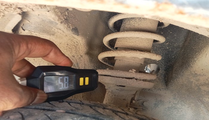 2017 Maruti Wagon R 1.0 LXI, Petrol, Manual, 60,985 km, tyre