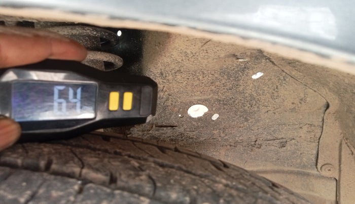 2017 Maruti Wagon R 1.0 LXI, Petrol, Manual, 60,985 km, tyre