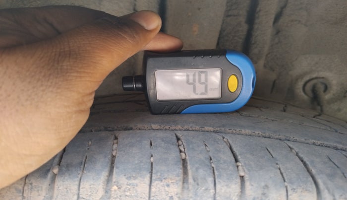 2017 Hyundai Elite i20 SPORTZ 1.4 CRDI, Diesel, Manual, 1,20,097 km, tyre