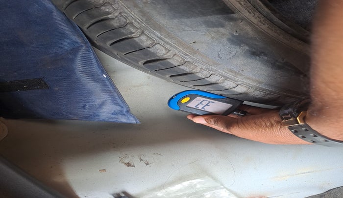 2017 Hyundai Verna 1.6 CRDI SX + AT, Diesel, Automatic, 59,913 km, tyre