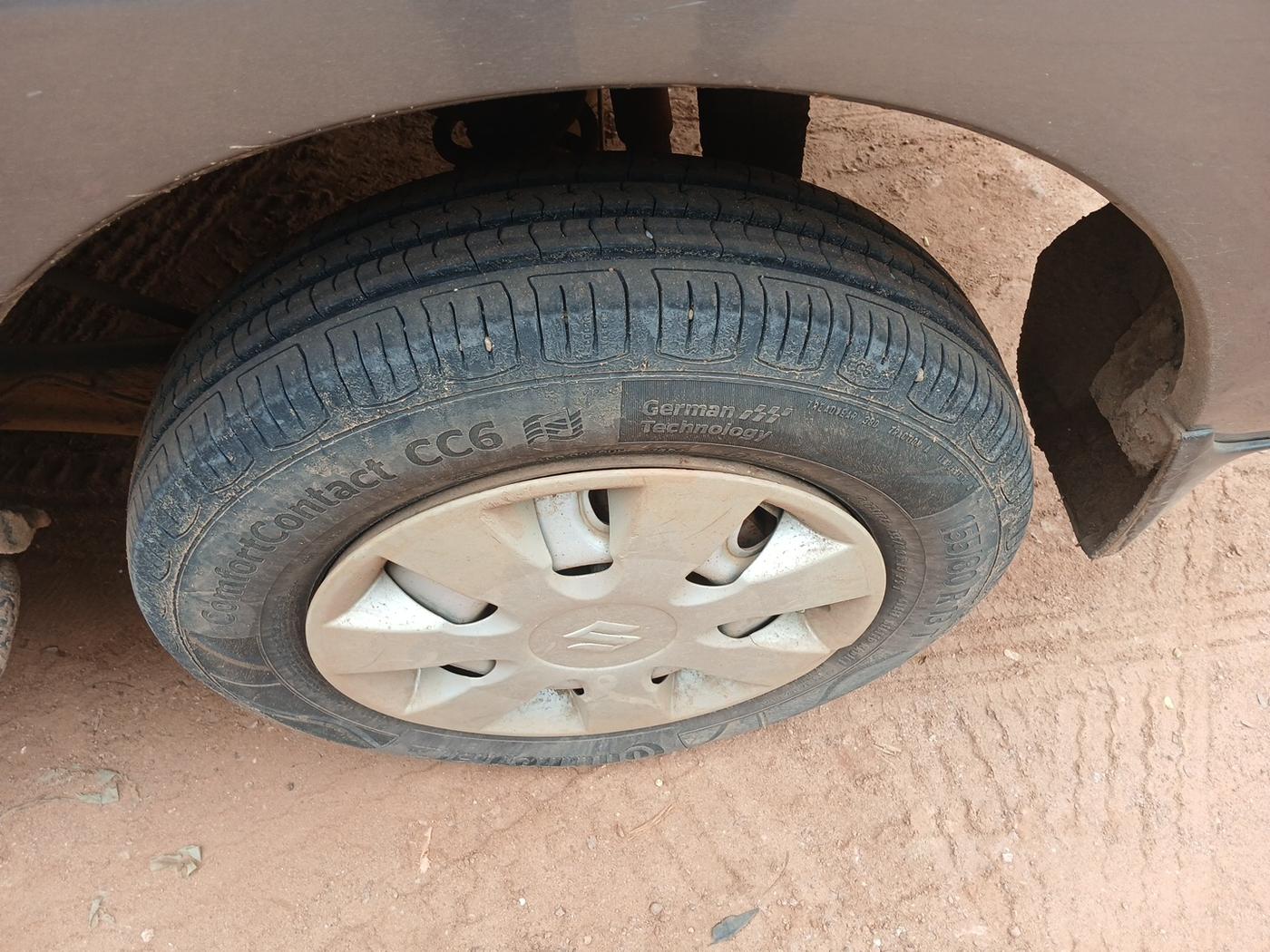 2022 Maruti Eeco 5 STR AC (O), Petrol, Manual, 80,207 km, tyre