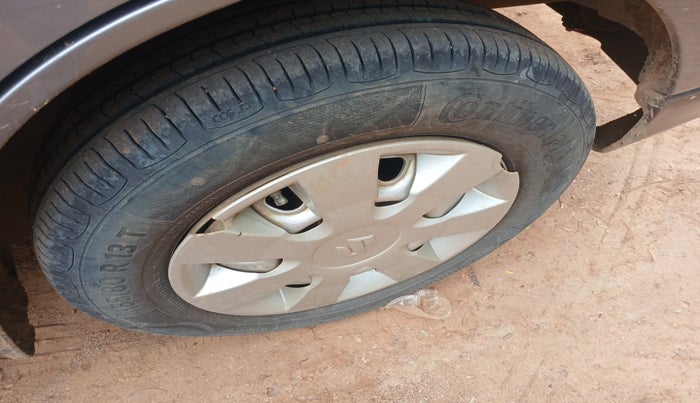 2022 Maruti Eeco 5 STR AC (O), Petrol, Manual, 80,207 km, tyre