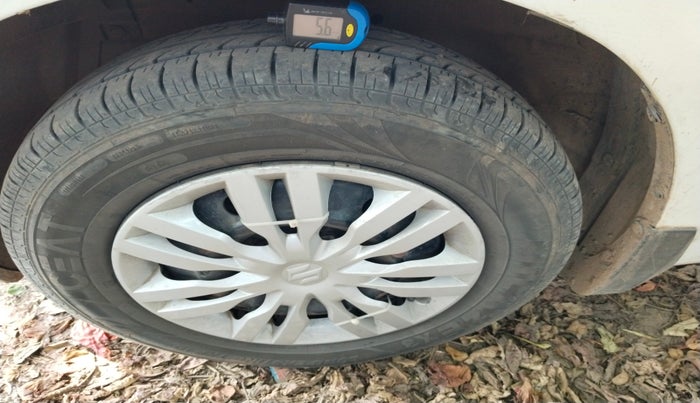 2011 Maruti Swift VDI, Diesel, Manual, 2,06,354 km, tyre