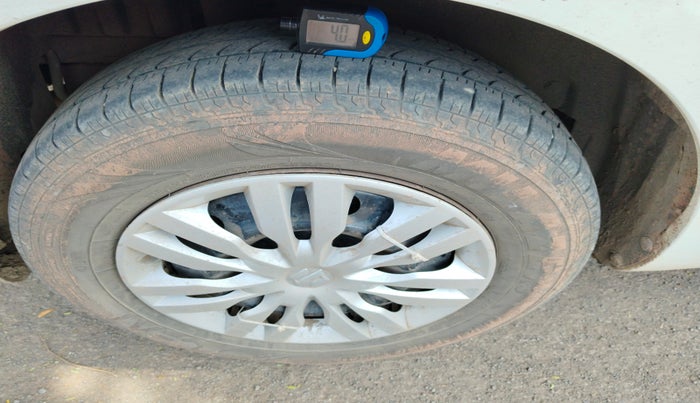 2011 Maruti Swift VDI, Diesel, Manual, 2,06,354 km, tyre