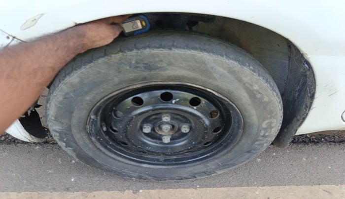 2010 Maruti Ritz VXI, Petrol, Manual, 83,188 km, tyre