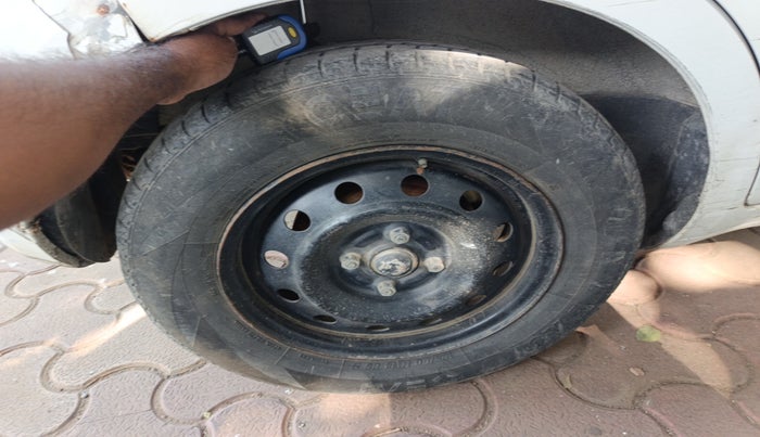 2010 Maruti Ritz VXI, Petrol, Manual, 83,188 km, tyre
