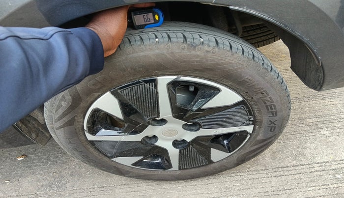 2025 Tata TIGOR XZA Plus iCNG , Petrol, Automatic, 518 km, tyre