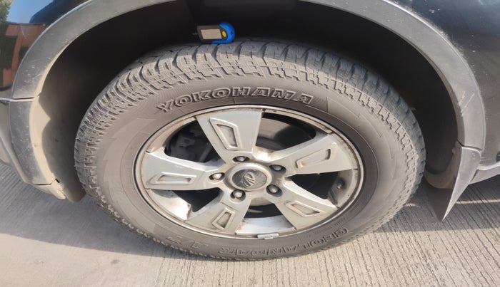 2014 Mahindra XUV500 W8, Diesel, Manual, 1,03,454 km, tyre