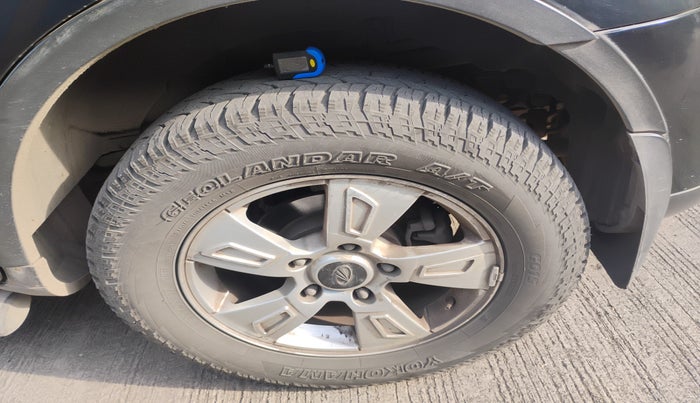 2014 Mahindra XUV500 W8, Diesel, Manual, 1,03,454 km, tyre
