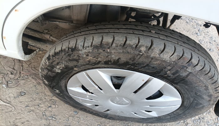 2011 Maruti Alto K10 LXI, Petrol, Manual, 1,21,498 km, tyre