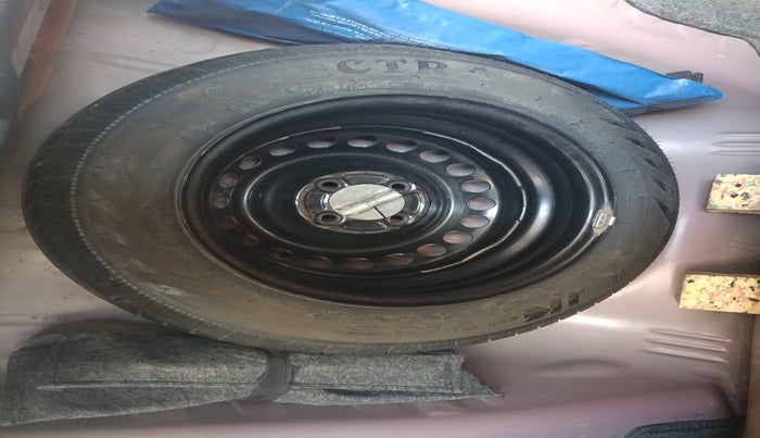 2019 Honda Amaze 1.2L I-VTEC S CVT, Petrol, Automatic, 13,618 km, tyre