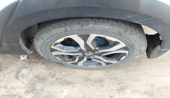 2023 Honda WR-V 1.2L I-VTEC SV MT, Petrol, Manual, 32,749 km, tyre