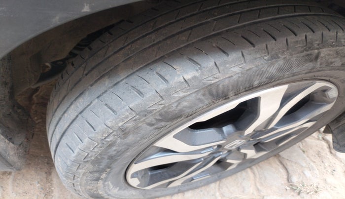 2023 Honda WR-V 1.2L I-VTEC SV MT, Petrol, Manual, 32,749 km, tyre