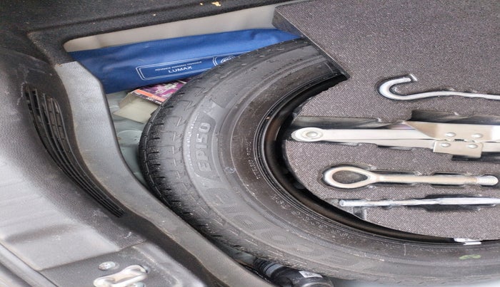 2023 Honda WR-V 1.2L I-VTEC SV MT, Petrol, Manual, 32,749 km, tyre