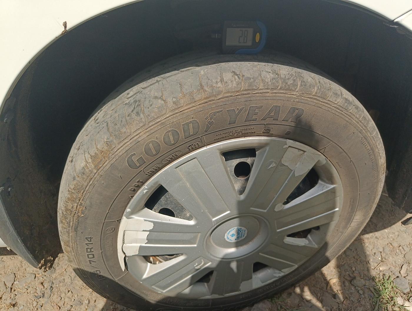 2018 Maruti Wagon R 1.0 VXI, Petrol, Manual, 75,926 km, tyre