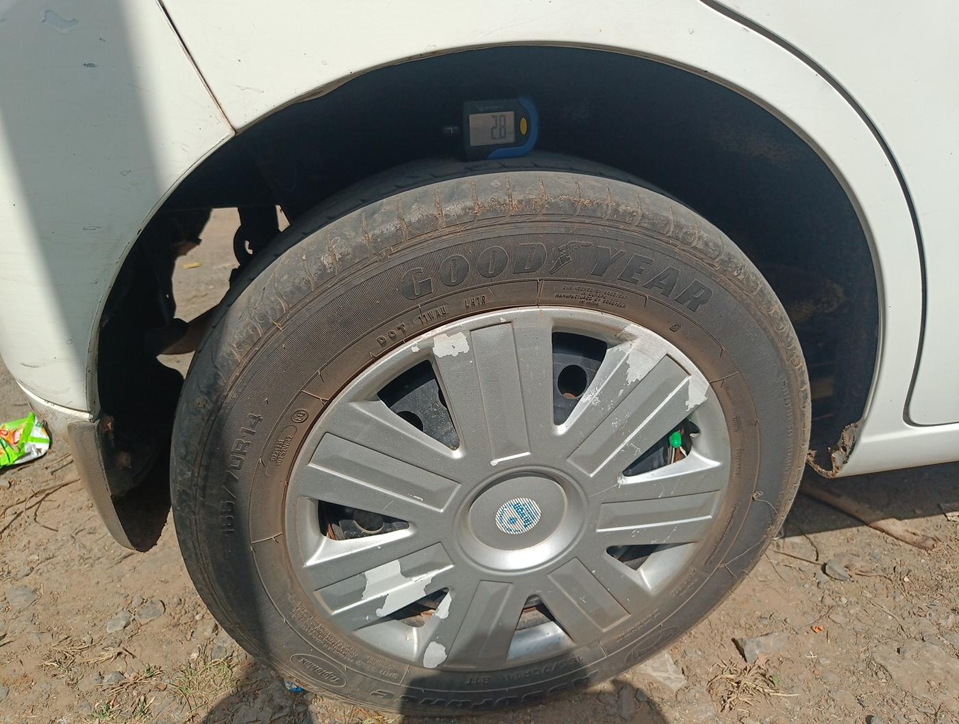 2018 Maruti Wagon R 1.0 VXI, Petrol, Manual, 75,926 km, tyre