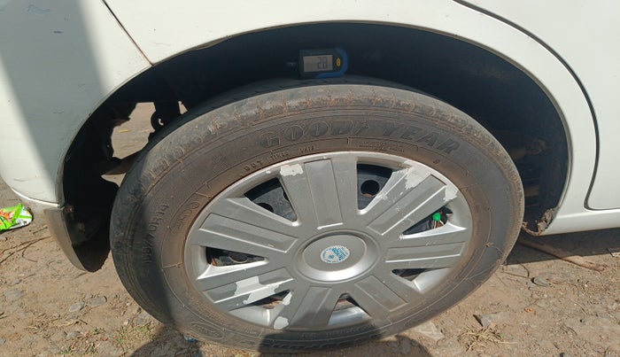 2018 Maruti Wagon R 1.0 VXI, Petrol, Manual, 75,926 km, tyre