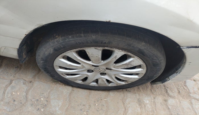2015 Maruti Baleno ZETA DIESEL 1.3, Diesel, Manual, 87,031 km, tyre