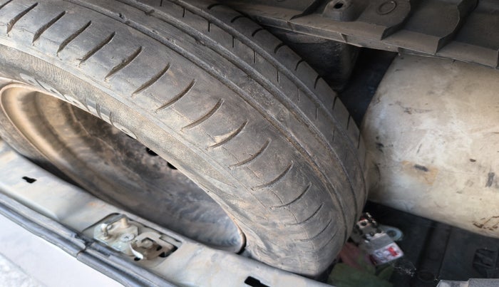 2017 Maruti Wagon R 1.0 VXI AMT, Petrol, Automatic, 90,886 km, tyre