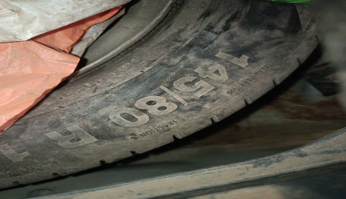 2013 Maruti Wagon R 1.0 LXI CNG, Petrol, Manual, 1,12,858 km, tyre