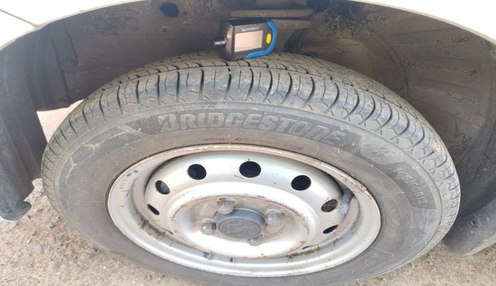 2012 Maruti Wagon R 1.0 LXI, Petrol, Manual, 44,000 km, tyre